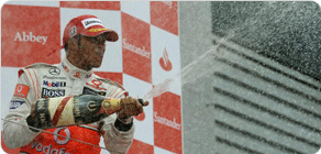 Lewis Hamilton wins at Silverstone